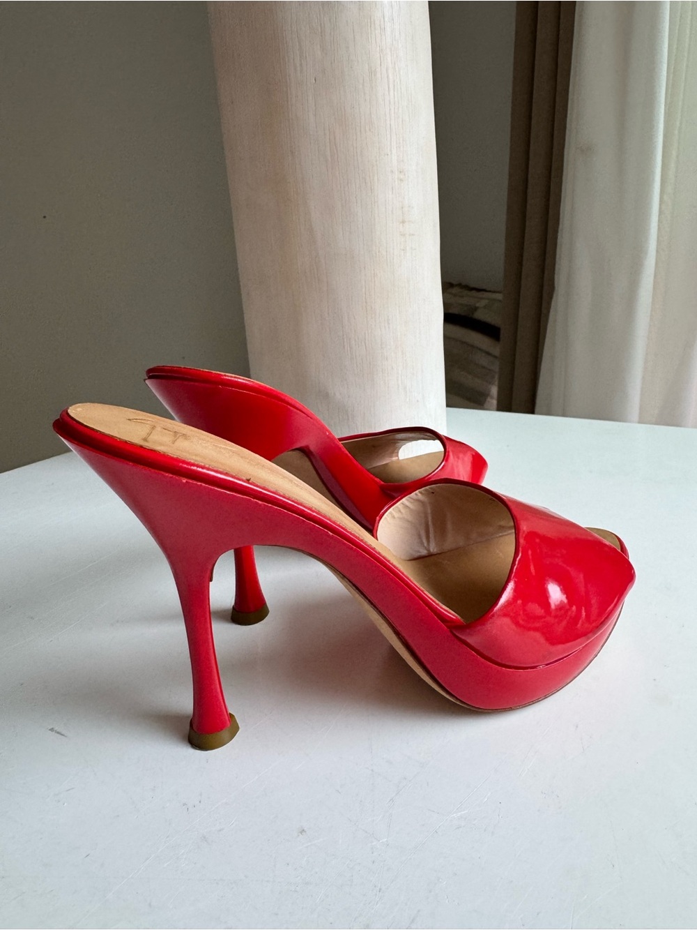 Giuseppe Zanotti Design Red Patent Leather Peep-Toe Mules – Size 38.5 - Picture 12 of 12